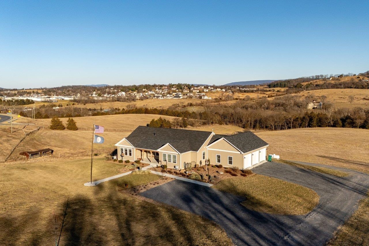10716 HARPINE HWY, BROADWAY, Virginia 22815, 4 Bedrooms Bedrooms, ,3 BathroomsBathrooms,Residential,Spectacular View Estate on 13.632 Acres,10716 HARPINE HWY,672700 MLS # 672700