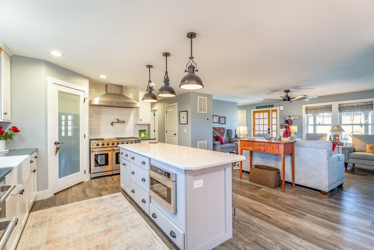 10716 HARPINE HWY, BROADWAY, Virginia 22815, 4 Bedrooms Bedrooms, ,3 BathroomsBathrooms,Residential,Spectacular View Estate on 13.632 Acres,10716 HARPINE HWY,672700 MLS # 672700