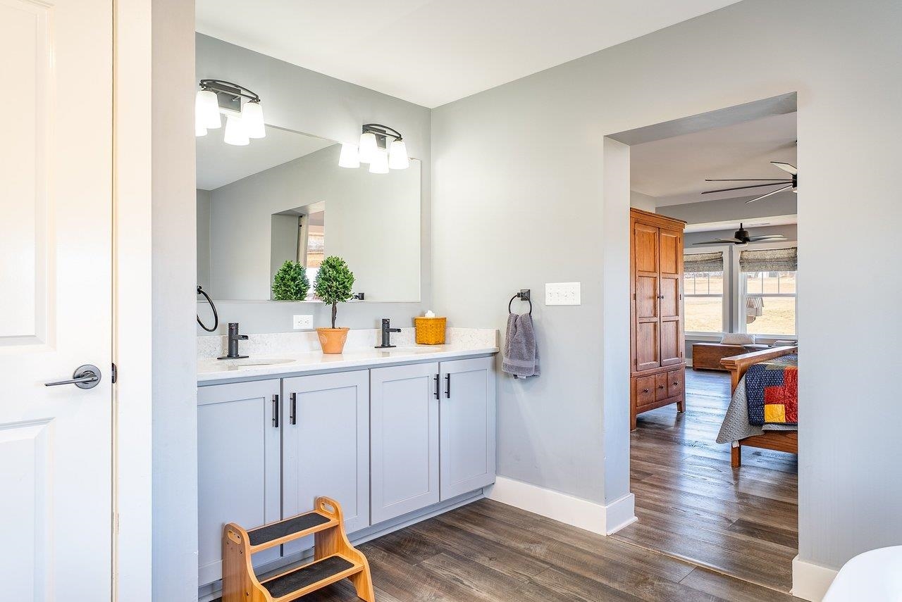 10716 HARPINE HWY, BROADWAY, Virginia 22815, 4 Bedrooms Bedrooms, ,3 BathroomsBathrooms,Residential,Spectacular View Estate on 13.632 Acres,10716 HARPINE HWY,672700 MLS # 672700