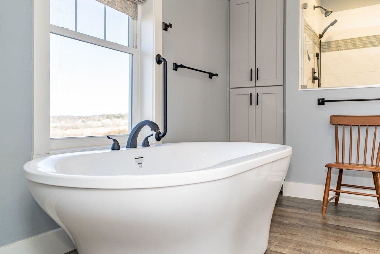 10716 HARPINE HWY, BROADWAY, Virginia 22815, 4 Bedrooms Bedrooms, ,3 BathroomsBathrooms,Residential,Spectacular View Estate on 13.632 Acres,10716 HARPINE HWY,672700 MLS # 672700