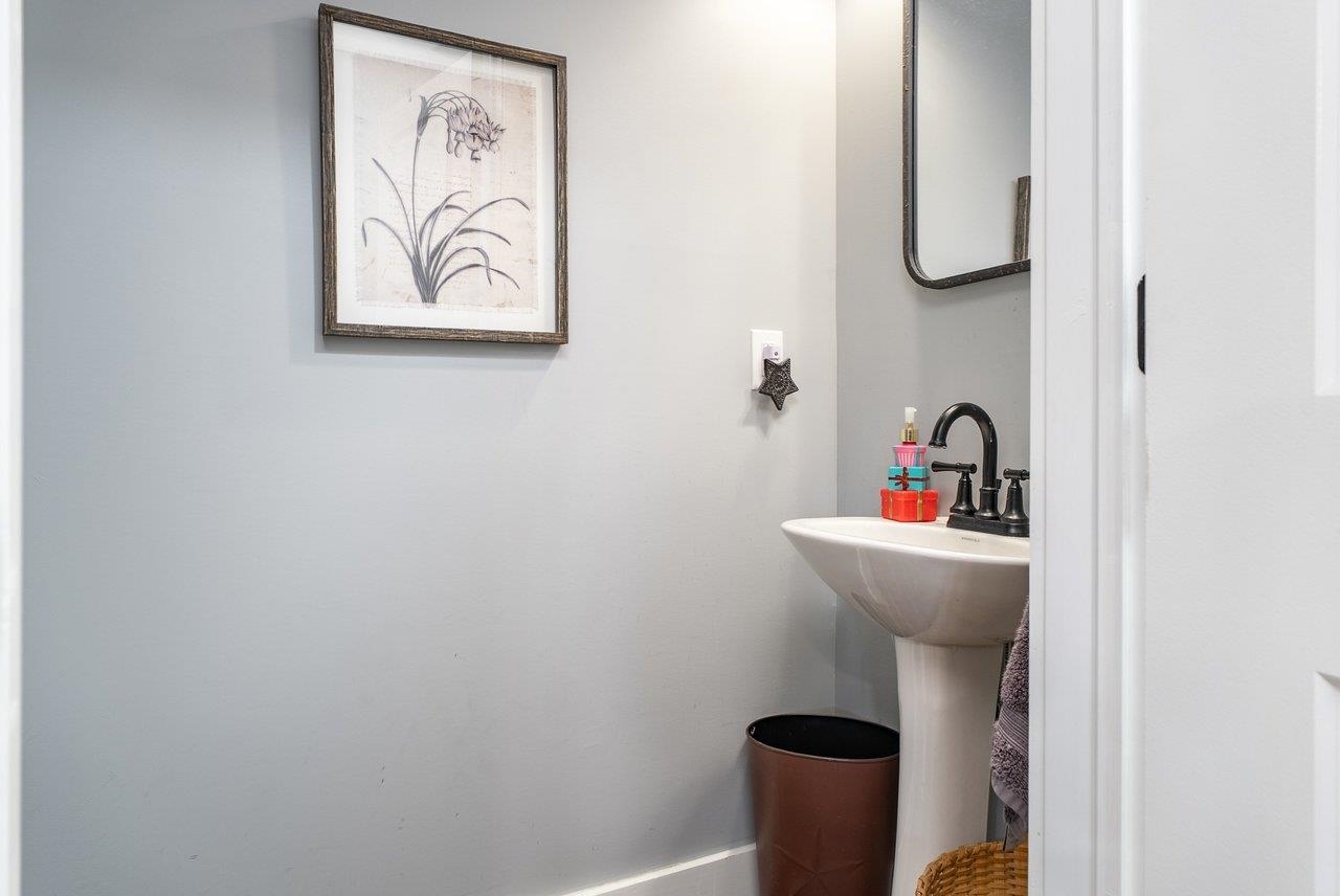 10716 HARPINE HWY, BROADWAY, Virginia 22815, 4 Bedrooms Bedrooms, ,3 BathroomsBathrooms,Residential,Spectacular View Estate on 13.632 Acres,10716 HARPINE HWY,672700 MLS # 672700