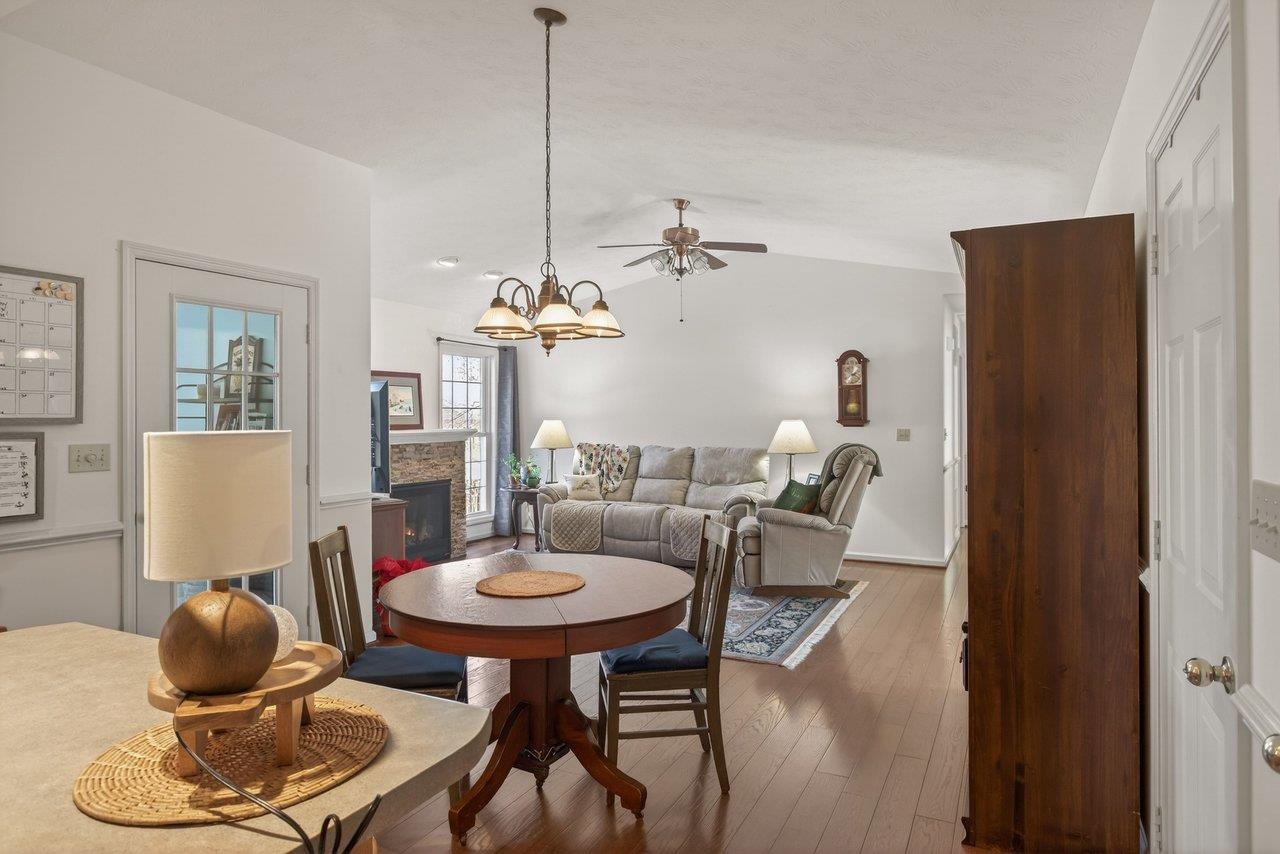 1716 EVERGREEN DR, HARRISONBURG, Virginia 22801, 3 Bedrooms Bedrooms, ,2 BathroomsBathrooms,Residential,1716 EVERGREEN DR,672704 MLS # 672704