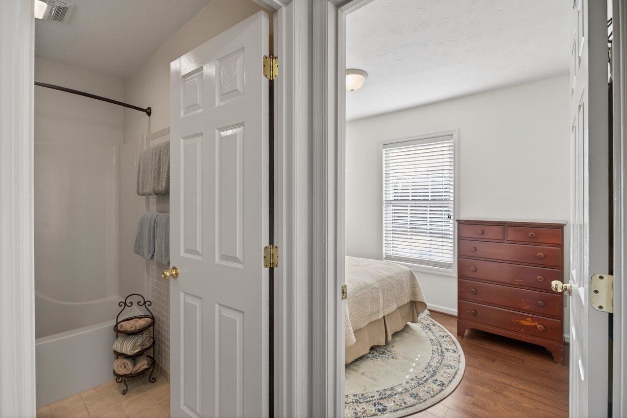 1716 EVERGREEN DR, HARRISONBURG, Virginia 22801, 3 Bedrooms Bedrooms, ,2 BathroomsBathrooms,Residential,1716 EVERGREEN DR,672704 MLS # 672704