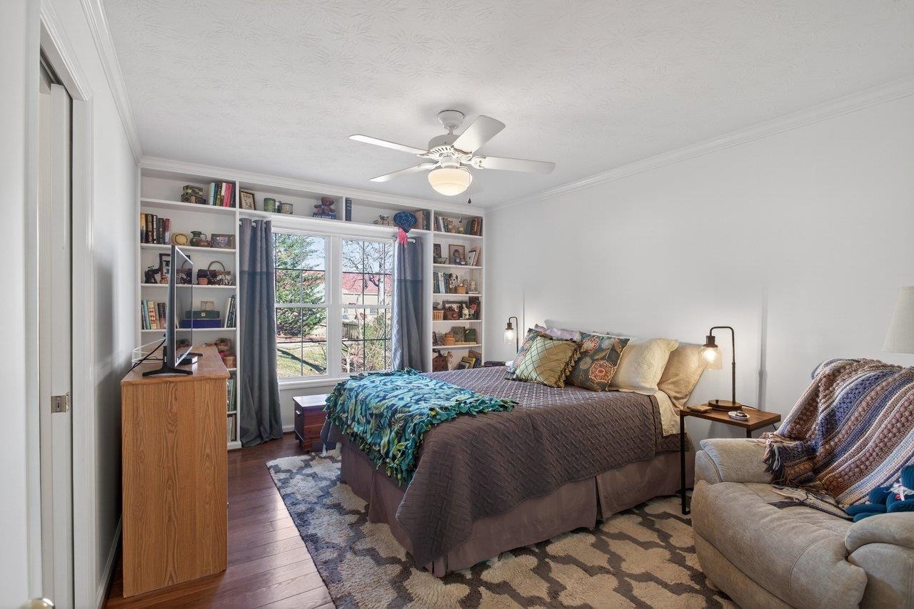 1716 EVERGREEN DR, HARRISONBURG, Virginia 22801, 3 Bedrooms Bedrooms, ,2 BathroomsBathrooms,Residential,1716 EVERGREEN DR,672704 MLS # 672704