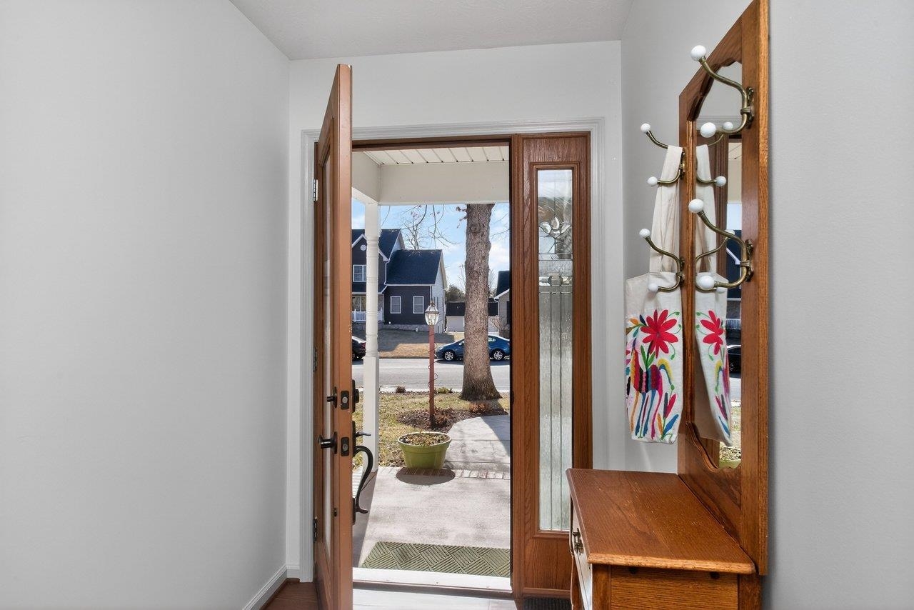 1716 EVERGREEN DR, HARRISONBURG, Virginia 22801, 3 Bedrooms Bedrooms, ,2 BathroomsBathrooms,Residential,1716 EVERGREEN DR,672704 MLS # 672704