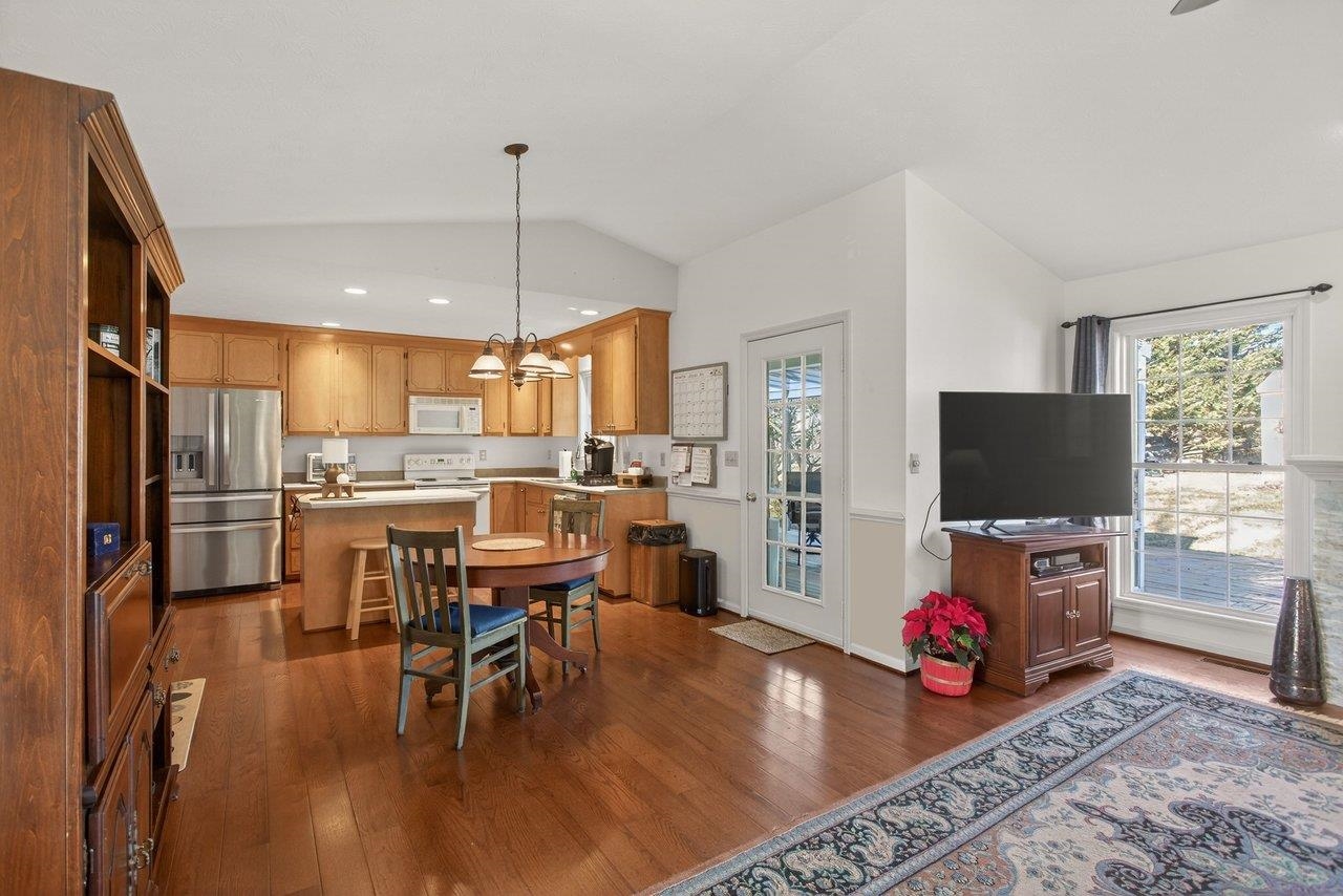 1716 EVERGREEN DR, HARRISONBURG, Virginia 22801, 3 Bedrooms Bedrooms, ,2 BathroomsBathrooms,Residential,1716 EVERGREEN DR,672704 MLS # 672704