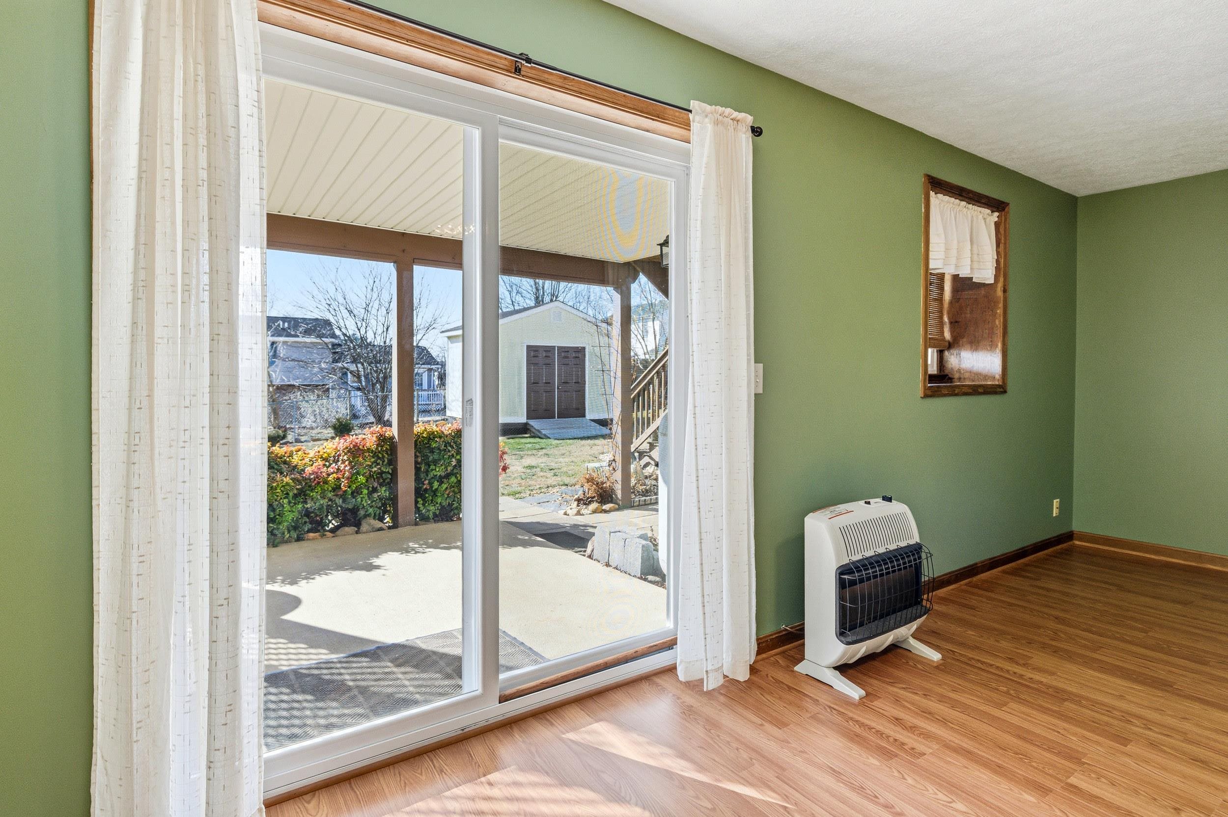 323 WESTLU DR, LURAY, Virginia 22835, 3 Bedrooms Bedrooms, ,2 BathroomsBathrooms,Residential,323 WESTLU DR,672706 MLS # 672706