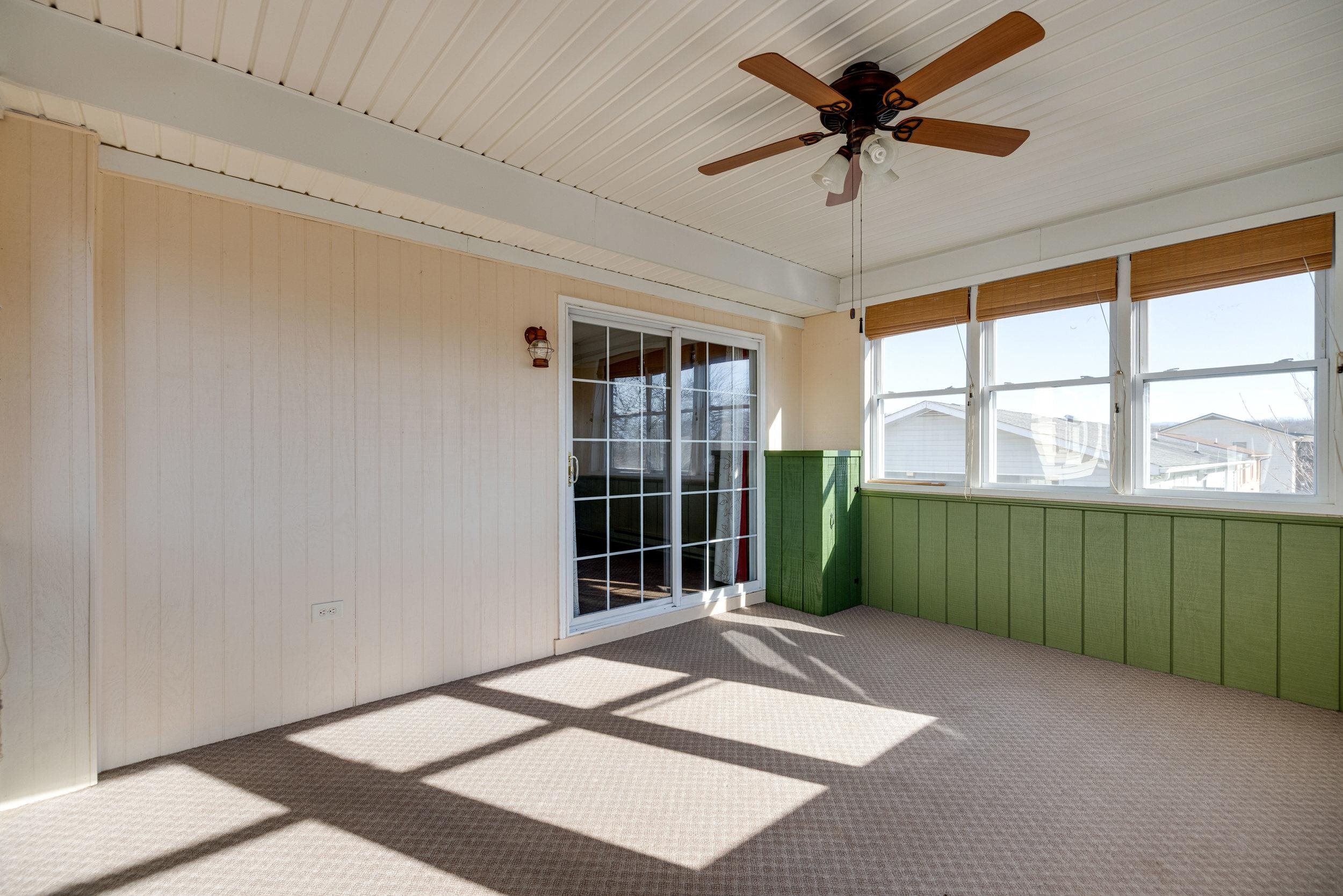 323 WESTLU DR, LURAY, Virginia 22835, 3 Bedrooms Bedrooms, ,2 BathroomsBathrooms,Residential,323 WESTLU DR,672706 MLS # 672706