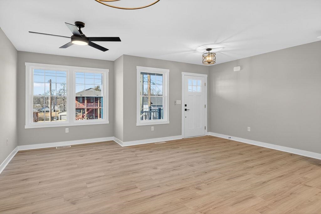 644 N BAYARD AVE, WAYNESBORO, Virginia 22980, 3 Bedrooms Bedrooms, ,2 BathroomsBathrooms,Residential,644 N BAYARD AVE,672703 MLS # 672703