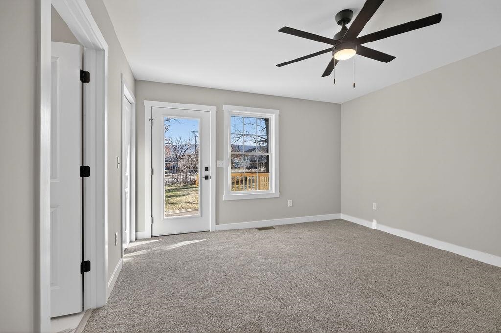 644 N BAYARD AVE, WAYNESBORO, Virginia 22980, 3 Bedrooms Bedrooms, ,2 BathroomsBathrooms,Residential,644 N BAYARD AVE,672703 MLS # 672703