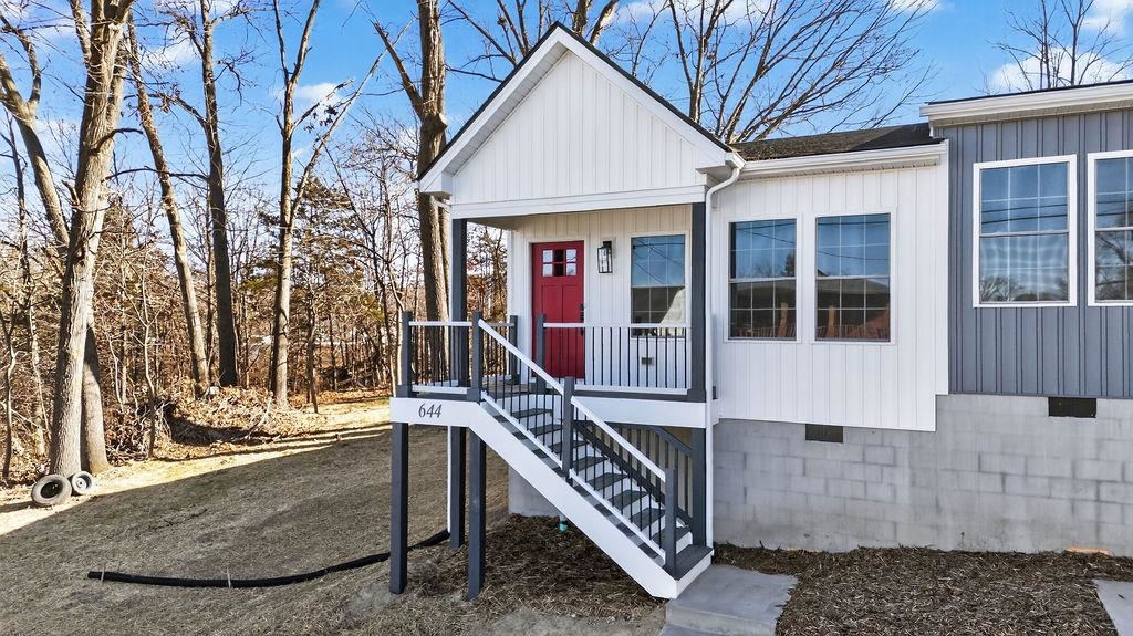 644 N BAYARD AVE, WAYNESBORO, Virginia 22980, 3 Bedrooms Bedrooms, ,2 BathroomsBathrooms,Residential,644 N BAYARD AVE,672703 MLS # 672703