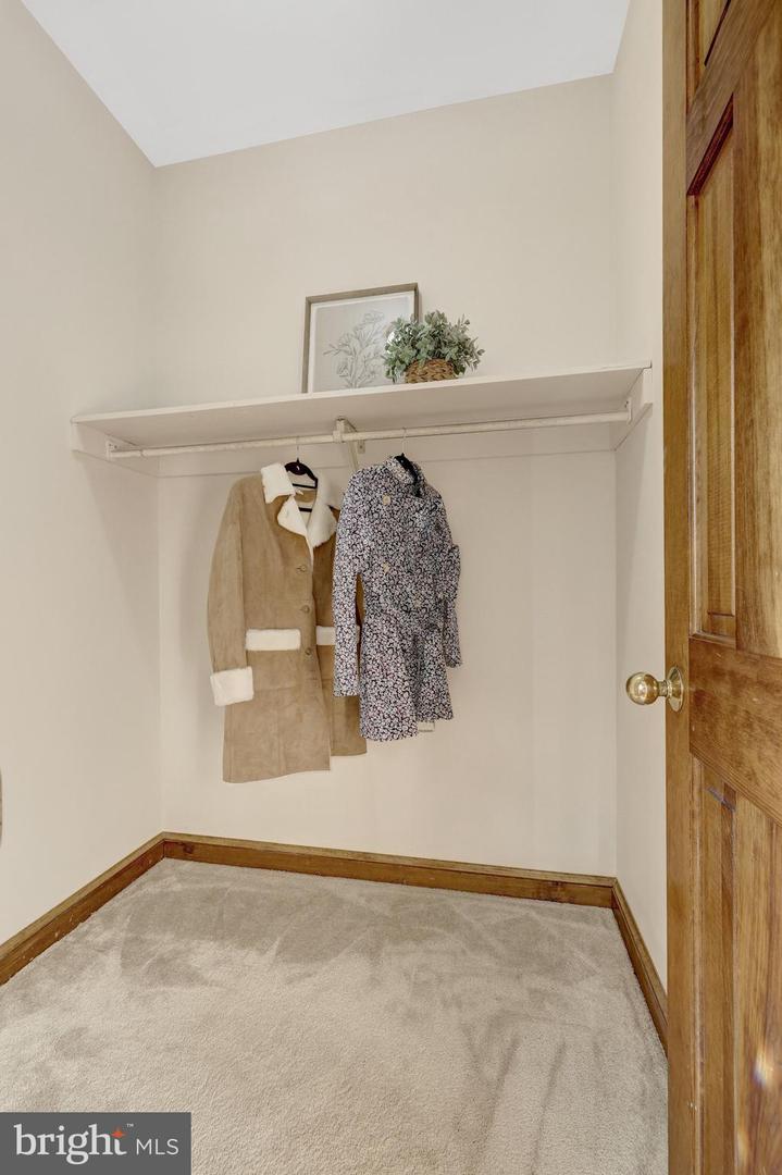 4221 SHERANDO LN, ANNANDALE, Virginia 22003, 5 Bedrooms Bedrooms, ,5 BathroomsBathrooms,Residential,For sale,4221 SHERANDO LN,VAFX2282306 MLS # VAFX2282306 4221 SHERANDO LN, ANNANDALE, Virginia 22003, 5 Bedrooms Bedrooms, ,5 BathroomsBathrooms,Residential,For sale,4221 SHERANDO LN,VAFX2282306 MLS # VAFX2282306