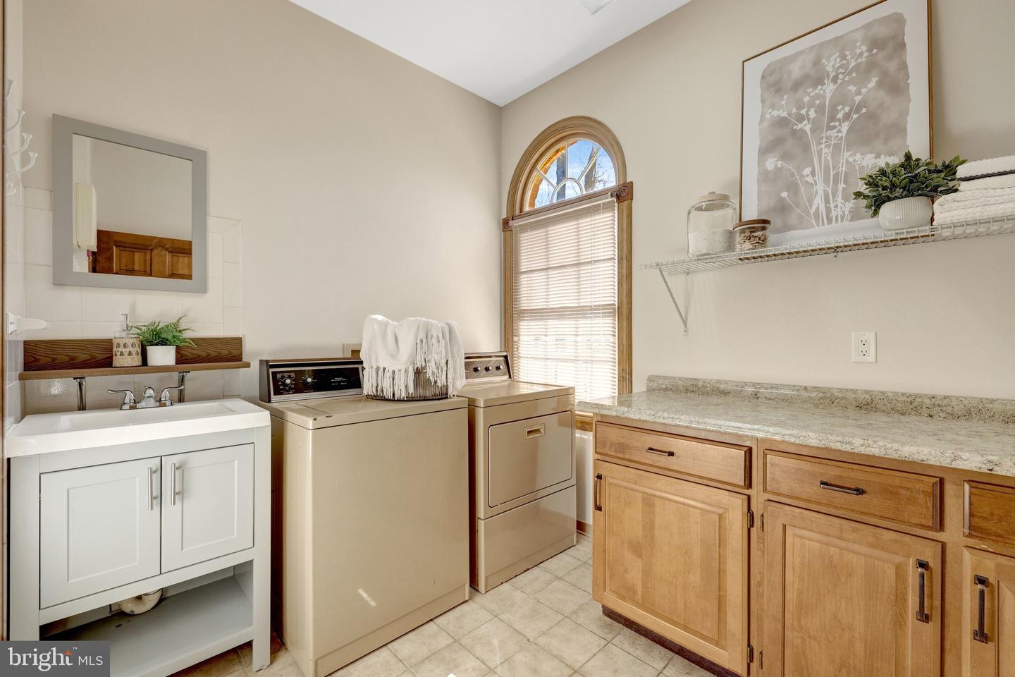 4221 SHERANDO LN, ANNANDALE, Virginia 22003, 5 Bedrooms Bedrooms, ,5 BathroomsBathrooms,Residential,For sale,4221 SHERANDO LN,VAFX2282306 MLS # VAFX2282306 4221 SHERANDO LN, ANNANDALE, Virginia 22003, 5 Bedrooms Bedrooms, ,5 BathroomsBathrooms,Residential,For sale,4221 SHERANDO LN,VAFX2282306 MLS # VAFX2282306