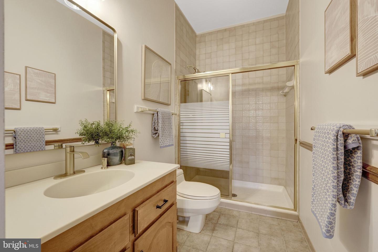 4221 SHERANDO LN, ANNANDALE, Virginia 22003, 5 Bedrooms Bedrooms, ,5 BathroomsBathrooms,Residential,For sale,4221 SHERANDO LN,VAFX2282306 MLS # VAFX2282306 4221 SHERANDO LN, ANNANDALE, Virginia 22003, 5 Bedrooms Bedrooms, ,5 BathroomsBathrooms,Residential,For sale,4221 SHERANDO LN,VAFX2282306 MLS # VAFX2282306