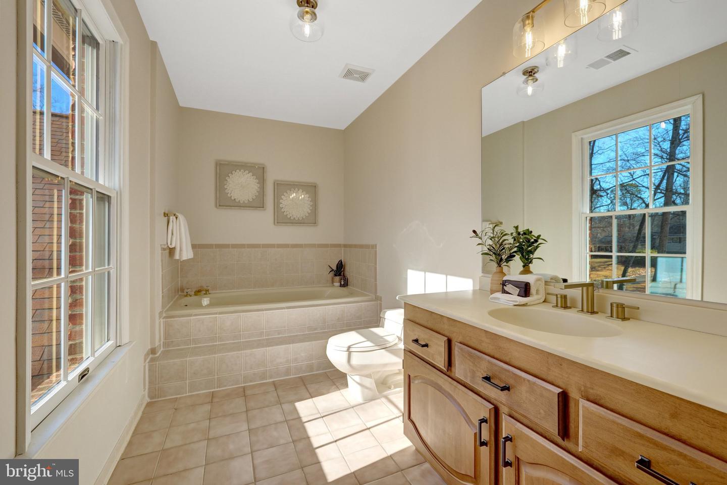 4221 SHERANDO LN, ANNANDALE, Virginia 22003, 5 Bedrooms Bedrooms, ,5 BathroomsBathrooms,Residential,For sale,4221 SHERANDO LN,VAFX2282306 MLS # VAFX2282306 4221 SHERANDO LN, ANNANDALE, Virginia 22003, 5 Bedrooms Bedrooms, ,5 BathroomsBathrooms,Residential,For sale,4221 SHERANDO LN,VAFX2282306 MLS # VAFX2282306