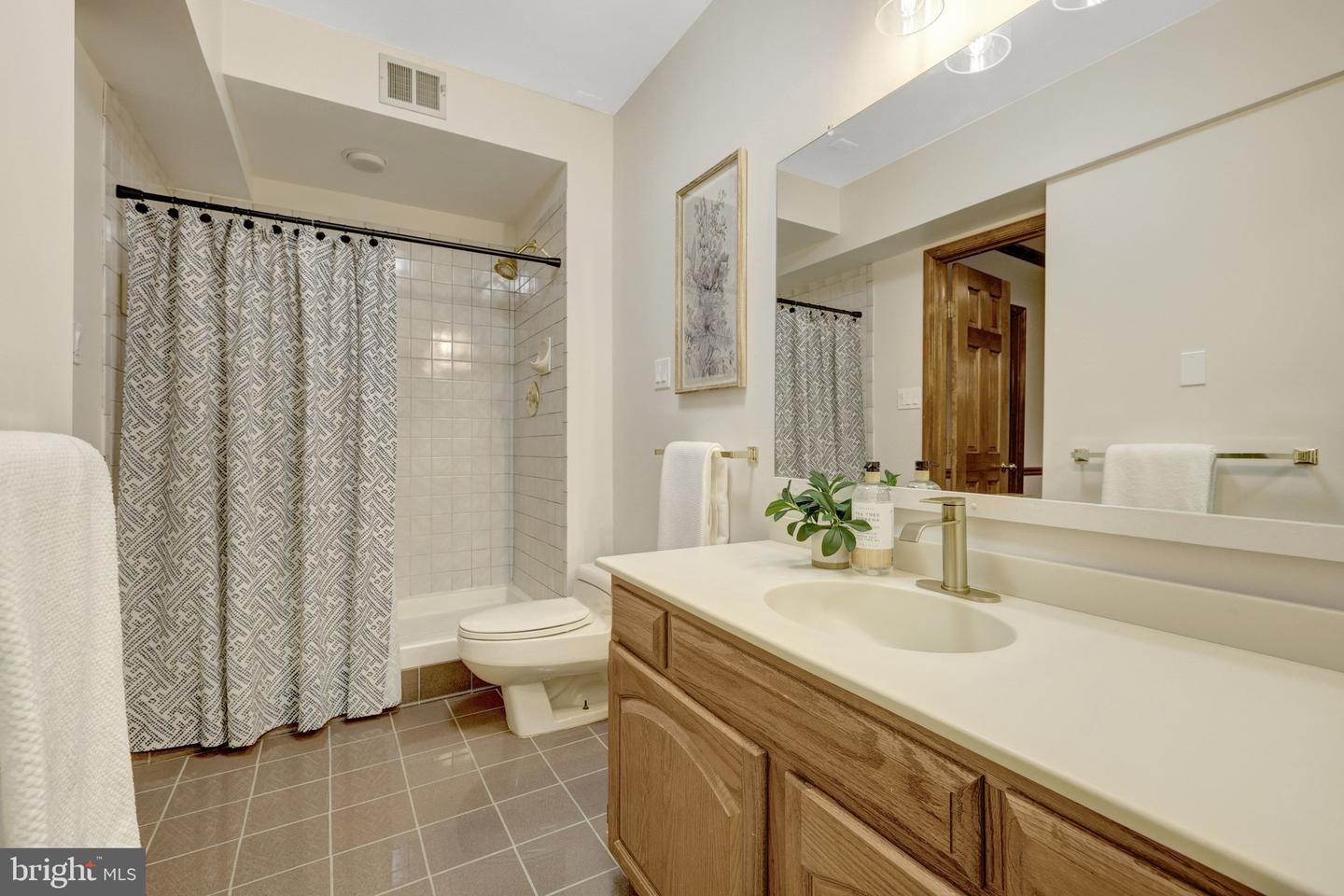 4221 SHERANDO LN, ANNANDALE, Virginia 22003, 5 Bedrooms Bedrooms, ,5 BathroomsBathrooms,Residential,For sale,4221 SHERANDO LN,VAFX2282306 MLS # VAFX2282306 4221 SHERANDO LN, ANNANDALE, Virginia 22003, 5 Bedrooms Bedrooms, ,5 BathroomsBathrooms,Residential,For sale,4221 SHERANDO LN,VAFX2282306 MLS # VAFX2282306