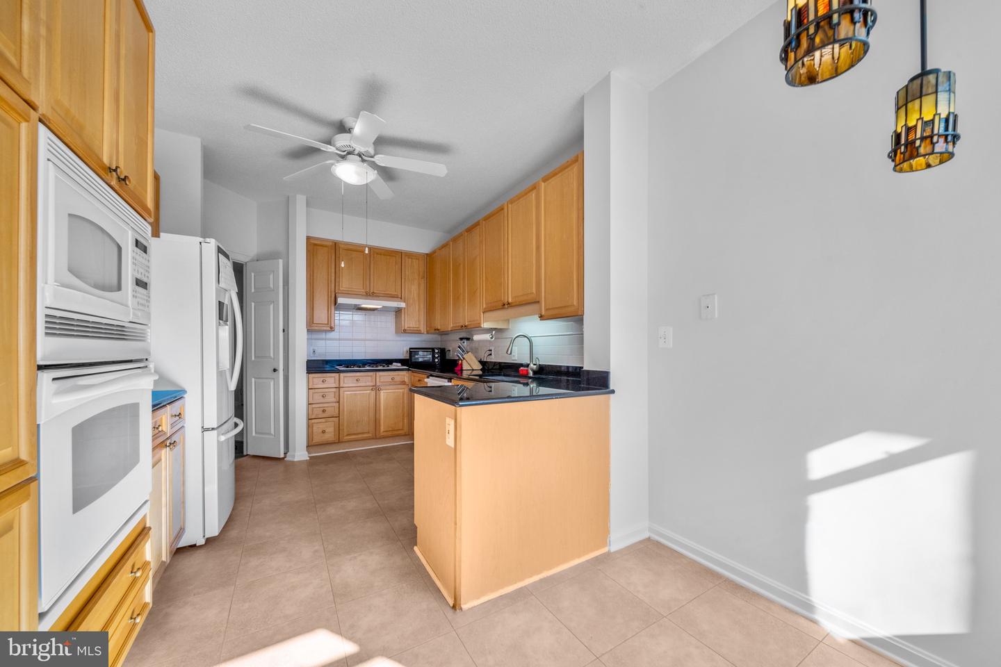 19360 MAGNOLIA GROVE SQ #412, LEESBURG, Virginia 20176, 2 Bedrooms Bedrooms, ,2 BathroomsBathrooms,Residential,For sale,19360 MAGNOLIA GROVE SQ #412,VALO2113056 MLS # VALO2113056