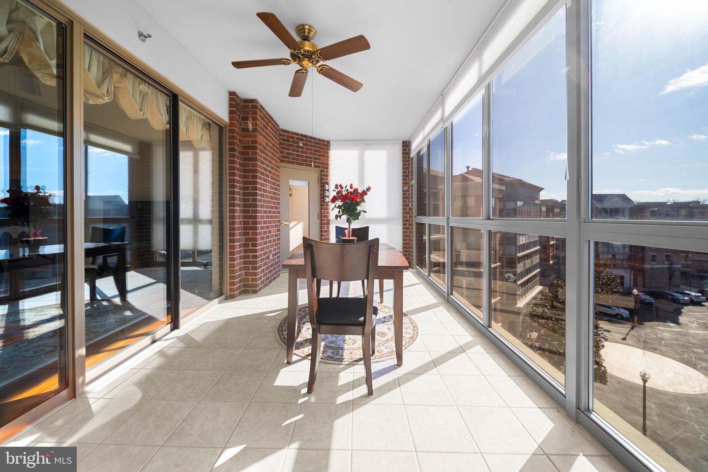 19360 MAGNOLIA GROVE SQ #412, LEESBURG, Virginia 20176, 2 Bedrooms Bedrooms, ,2 BathroomsBathrooms,Residential,For sale,19360 MAGNOLIA GROVE SQ #412,VALO2113056 MLS # VALO2113056