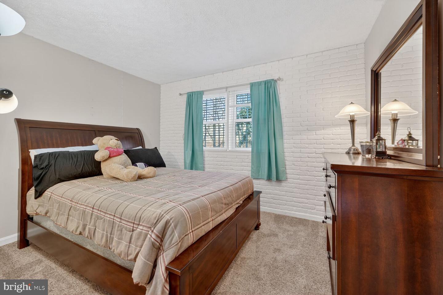 16219 SUNNY KNOLL DR, DUMFRIES, Virginia 22025, 4 Bedrooms Bedrooms, ,3 BathroomsBathrooms,Residential,For sale,16219 SUNNY KNOLL DR,VAPW2109620 MLS # VAPW2109620