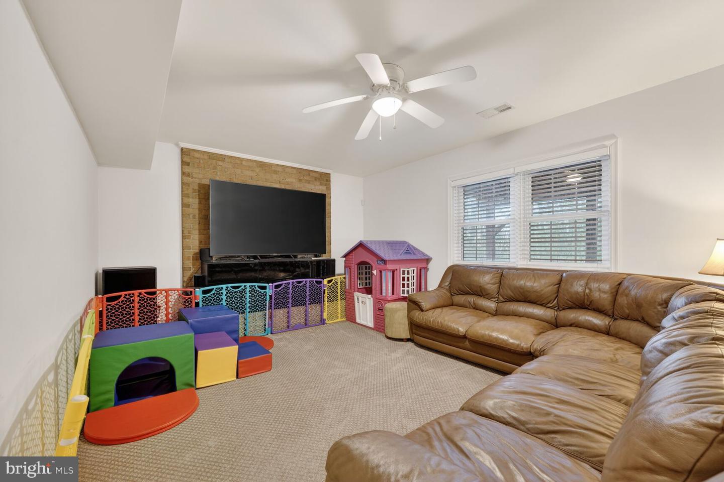 16219 SUNNY KNOLL DR, DUMFRIES, Virginia 22025, 4 Bedrooms Bedrooms, ,3 BathroomsBathrooms,Residential,For sale,16219 SUNNY KNOLL DR,VAPW2109620 MLS # VAPW2109620