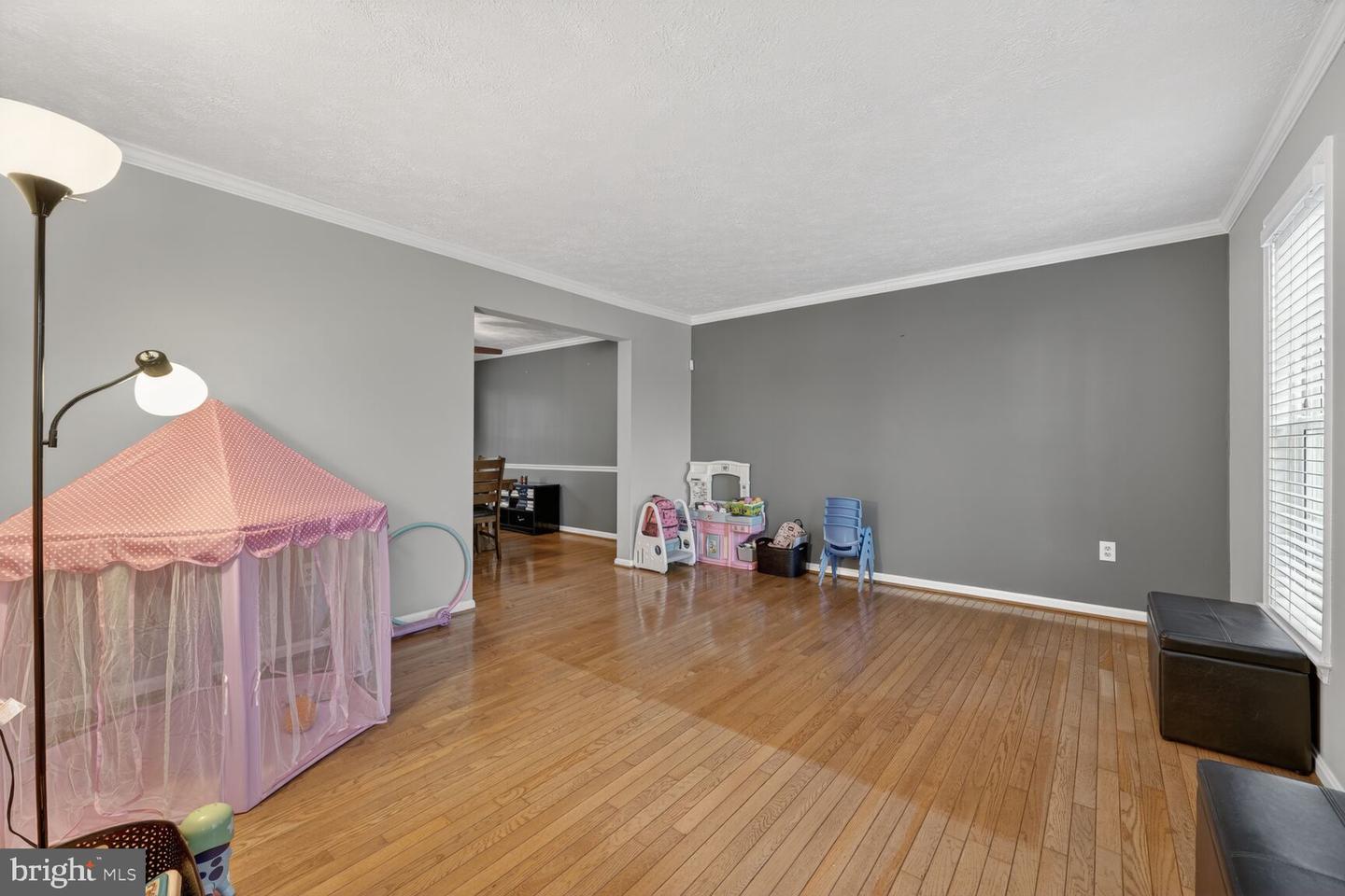 16219 SUNNY KNOLL DR, DUMFRIES, Virginia 22025, 4 Bedrooms Bedrooms, ,3 BathroomsBathrooms,Residential,For sale,16219 SUNNY KNOLL DR,VAPW2109620 MLS # VAPW2109620