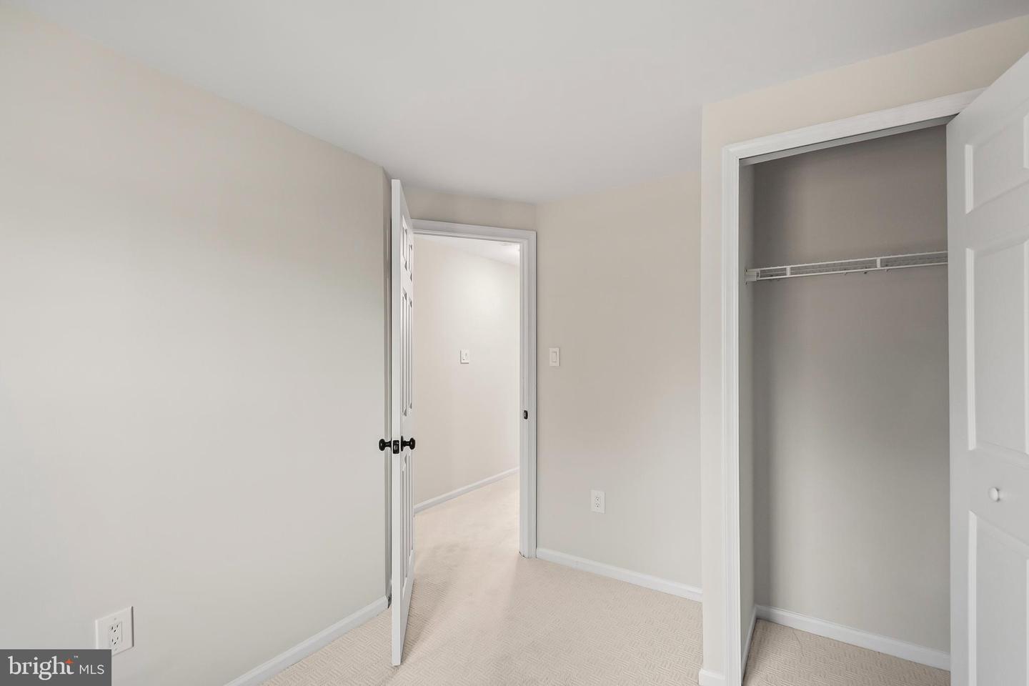 5915 HAVENER HOUSE WAY, CENTREVILLE, Virginia 20120, 3 Bedrooms Bedrooms, ,2 BathroomsBathrooms,Residential,For sale,5915 HAVENER HOUSE WAY,VAFX2283722 MLS # VAFX2283722