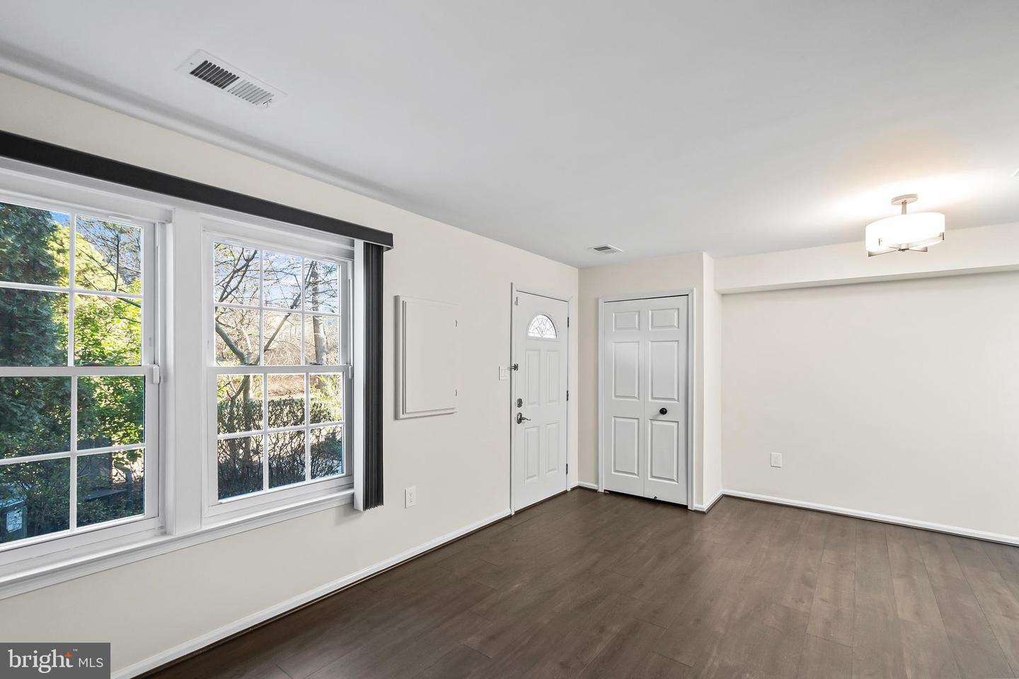 5915 HAVENER HOUSE WAY, CENTREVILLE, Virginia 20120, 3 Bedrooms Bedrooms, ,2 BathroomsBathrooms,Residential,For sale,5915 HAVENER HOUSE WAY,VAFX2283722 MLS # VAFX2283722