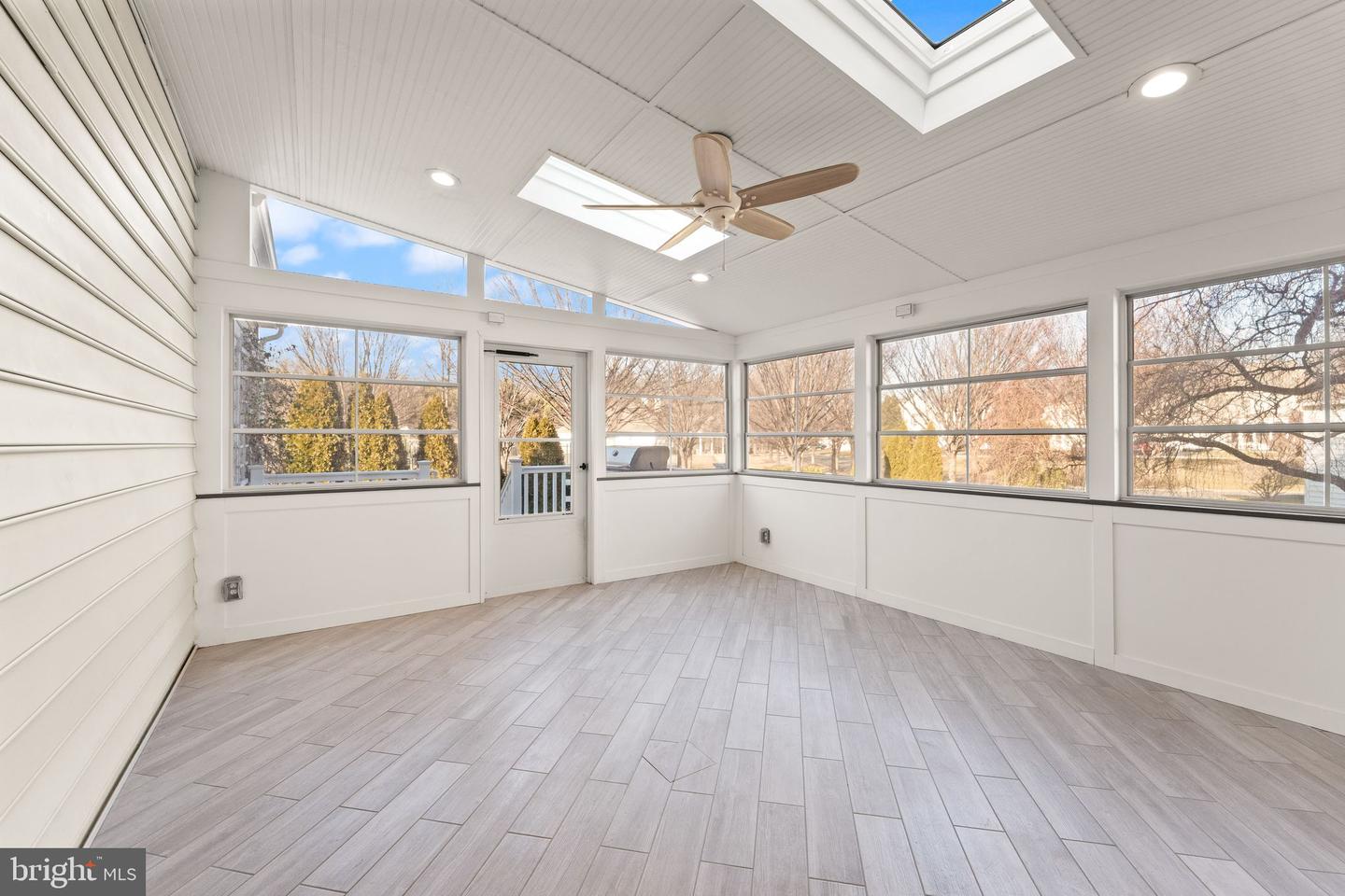 20939 TRENTON CIR, LEESBURG, Virginia 20175, 5 Bedrooms Bedrooms, ,3 BathroomsBathrooms,Residential,For sale,20939 TRENTON CIR,VALO2113378 MLS # VALO2113378