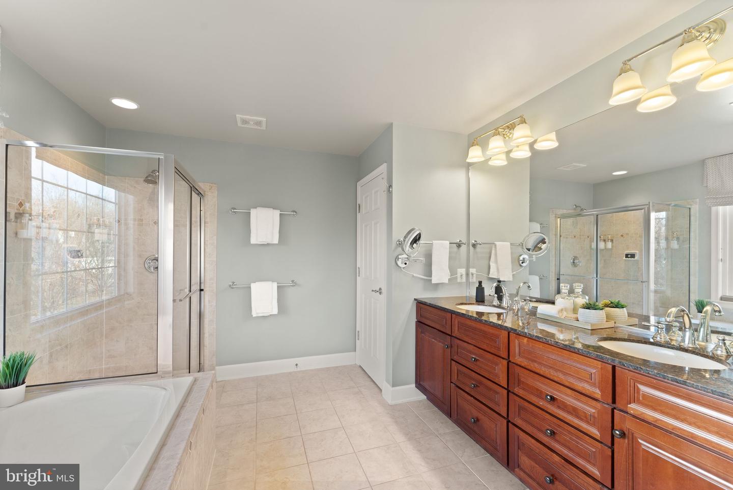 20939 TRENTON CIR, LEESBURG, Virginia 20175, 5 Bedrooms Bedrooms, ,3 BathroomsBathrooms,Residential,For sale,20939 TRENTON CIR,VALO2113378 MLS # VALO2113378