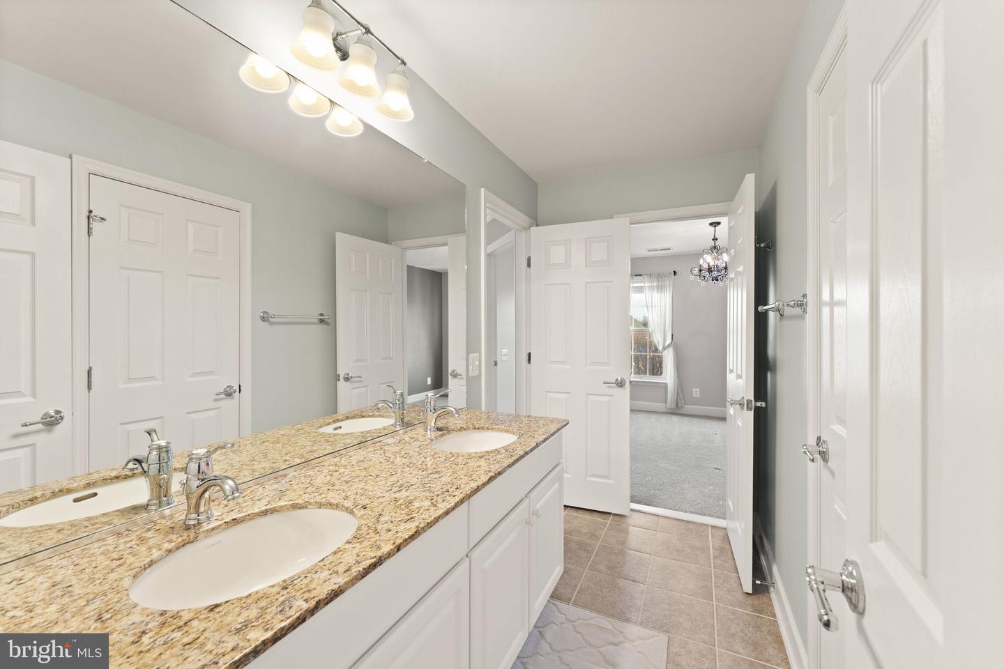 20939 TRENTON CIR, LEESBURG, Virginia 20175, 5 Bedrooms Bedrooms, ,3 BathroomsBathrooms,Residential,For sale,20939 TRENTON CIR,VALO2113378 MLS # VALO2113378