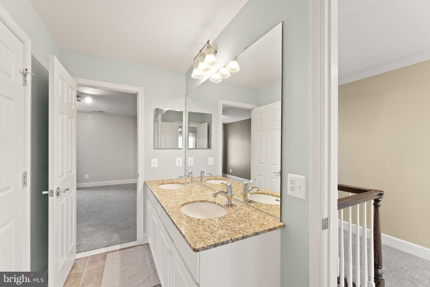 20939 TRENTON CIR, LEESBURG, Virginia 20175, 5 Bedrooms Bedrooms, ,3 BathroomsBathrooms,Residential,For sale,20939 TRENTON CIR,VALO2113378 MLS # VALO2113378