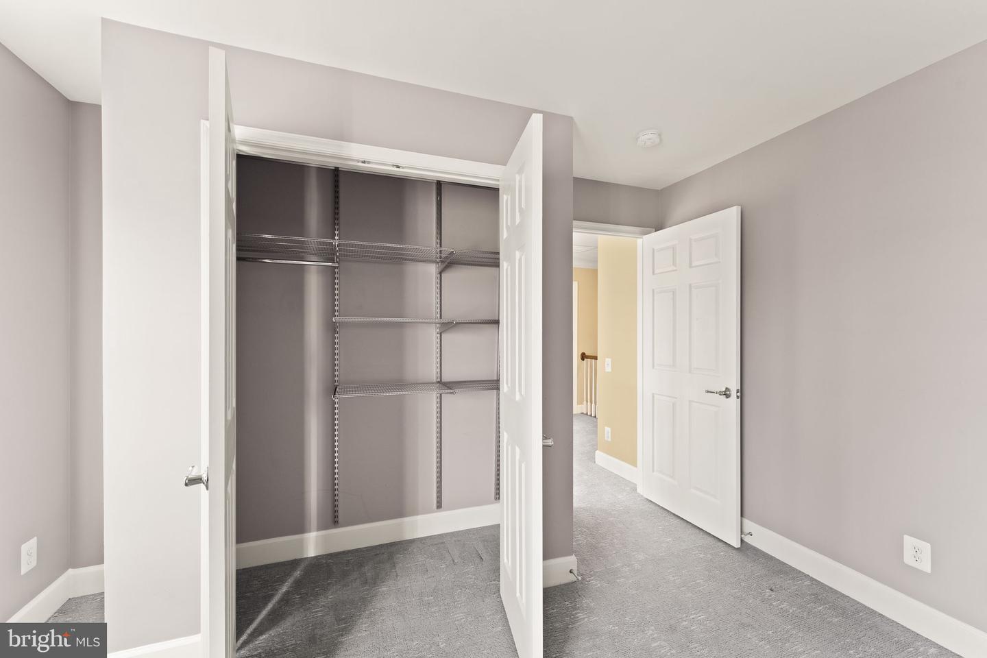 20939 TRENTON CIR, LEESBURG, Virginia 20175, 5 Bedrooms Bedrooms, ,3 BathroomsBathrooms,Residential,For sale,20939 TRENTON CIR,VALO2113378 MLS # VALO2113378