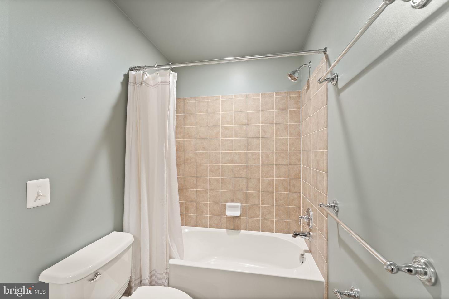 20939 TRENTON CIR, LEESBURG, Virginia 20175, 5 Bedrooms Bedrooms, ,3 BathroomsBathrooms,Residential,For sale,20939 TRENTON CIR,VALO2113378 MLS # VALO2113378