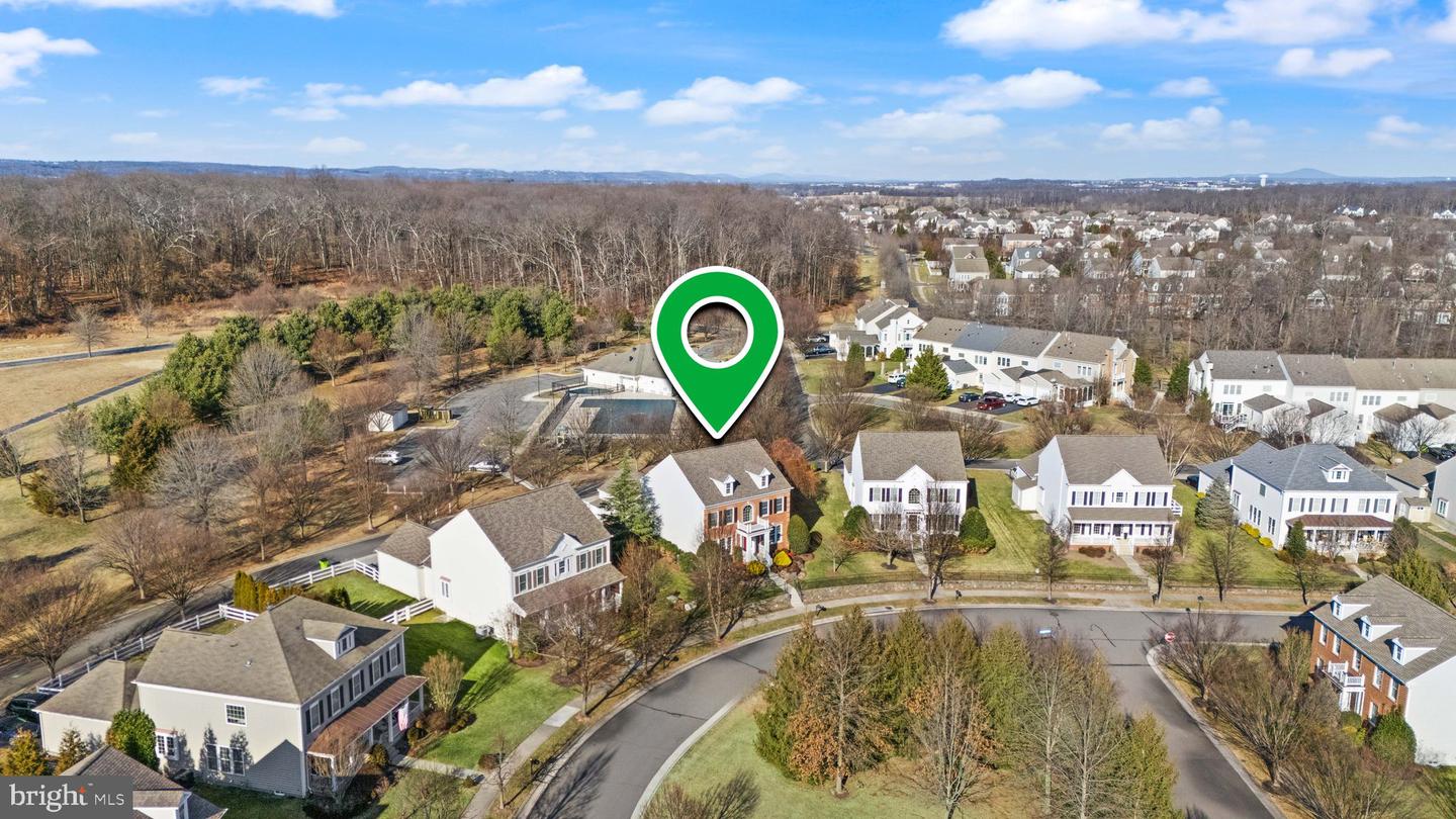 20939 TRENTON CIR, LEESBURG, Virginia 20175, 5 Bedrooms Bedrooms, ,3 BathroomsBathrooms,Residential,For sale,20939 TRENTON CIR,VALO2113378 MLS # VALO2113378