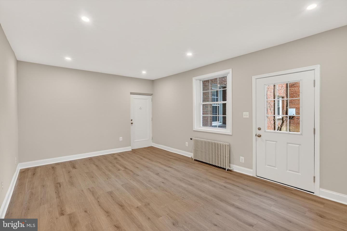 5006 COLUMBIA PIKE #A, ARLINGTON, Virginia 22204, 2 Bedrooms Bedrooms, ,1 BathroomBathrooms,Residential,For sale,5006 COLUMBIA PIKE #A,VAAR2067440 MLS # VAAR2067440 5006 COLUMBIA PIKE #A, ARLINGTON, Virginia 22204, 2 Bedrooms Bedrooms, ,1 BathroomBathrooms,Residential,For sale,5006 COLUMBIA PIKE #A,VAAR2067440 MLS # VAAR2067440