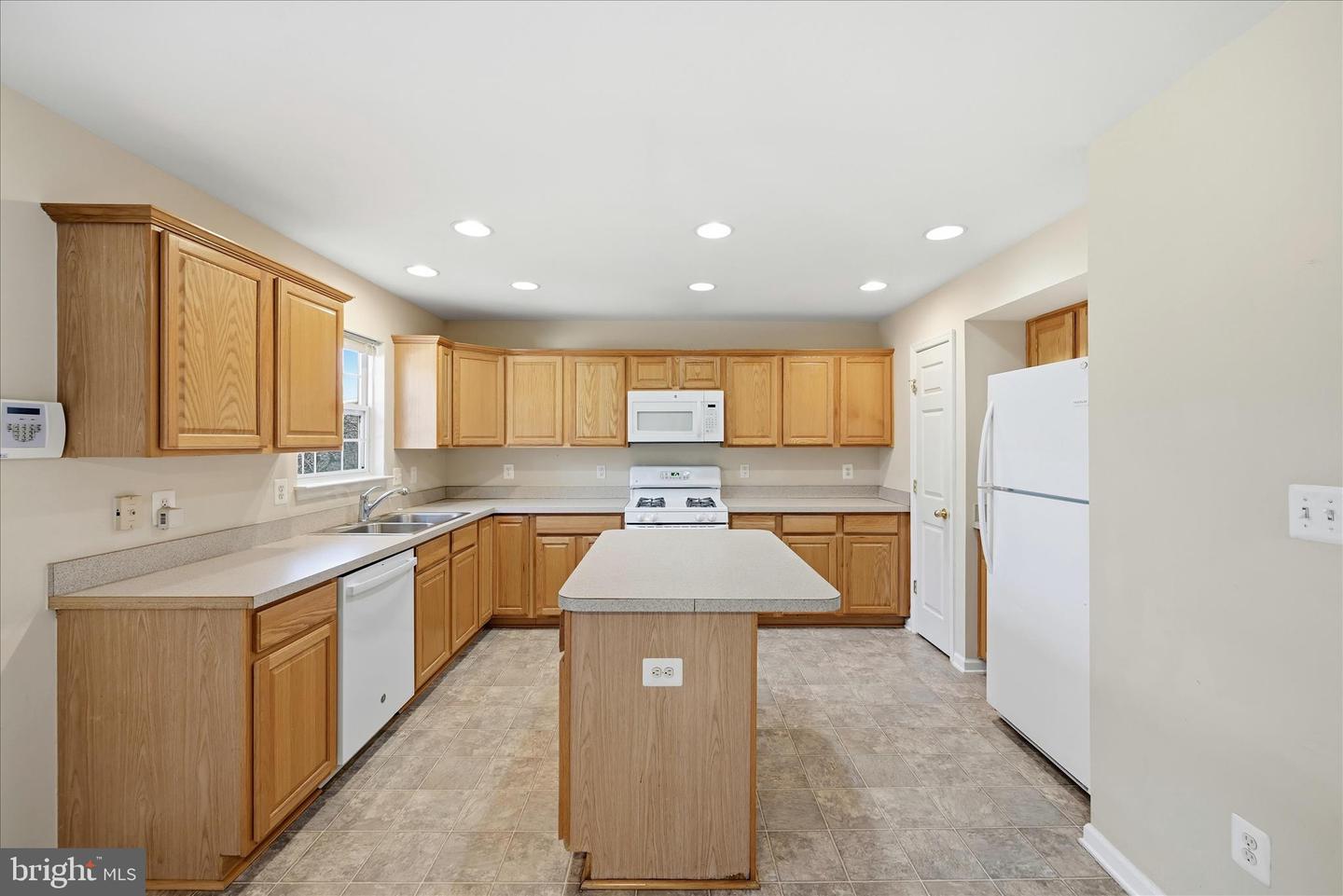 1309 PENDLETON LN, STRASBURG, Virginia 22657, 4 Bedrooms Bedrooms, ,2 BathroomsBathrooms,Residential,For sale,1309 PENDLETON LN,VASH2013308 MLS # VASH2013308