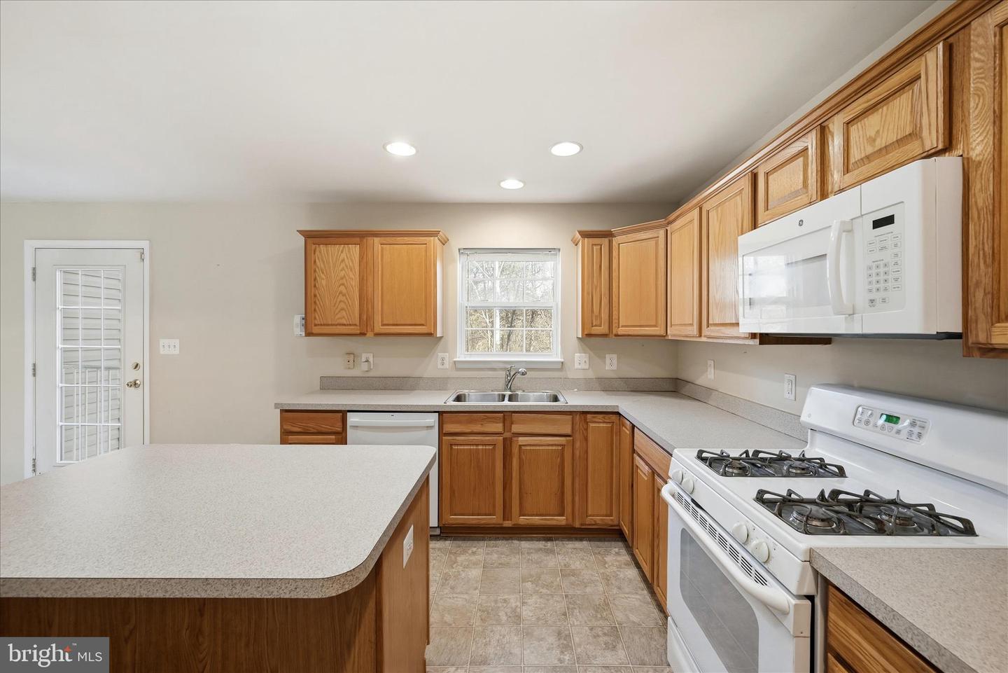 1309 PENDLETON LN, STRASBURG, Virginia 22657, 4 Bedrooms Bedrooms, ,2 BathroomsBathrooms,Residential,For sale,1309 PENDLETON LN,VASH2013308 MLS # VASH2013308