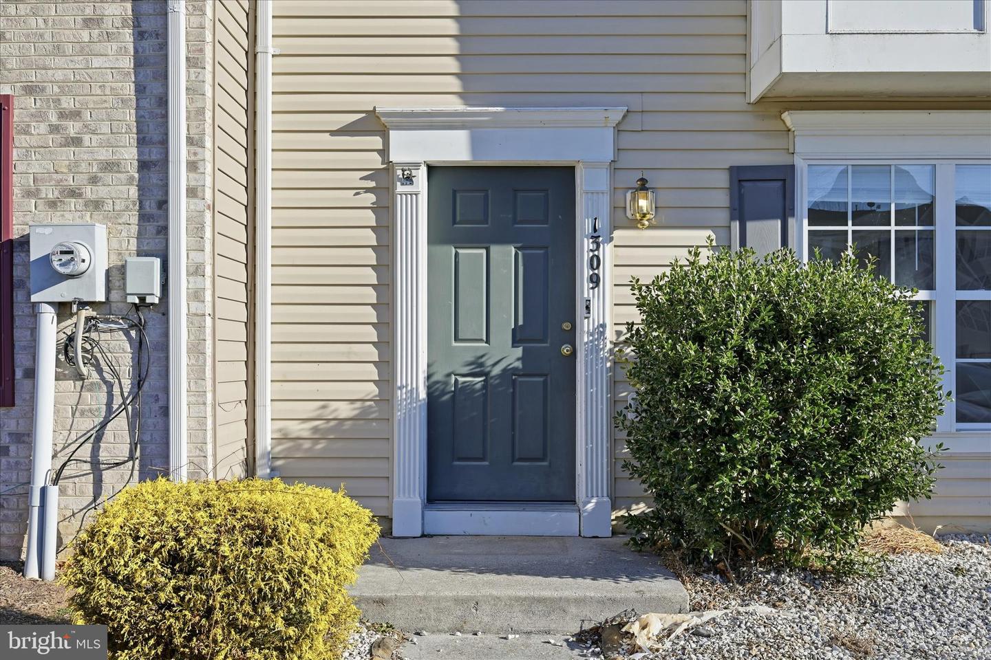 1309 PENDLETON LN, STRASBURG, Virginia 22657, 4 Bedrooms Bedrooms, ,2 BathroomsBathrooms,Residential,For sale,1309 PENDLETON LN,VASH2013308 MLS # VASH2013308