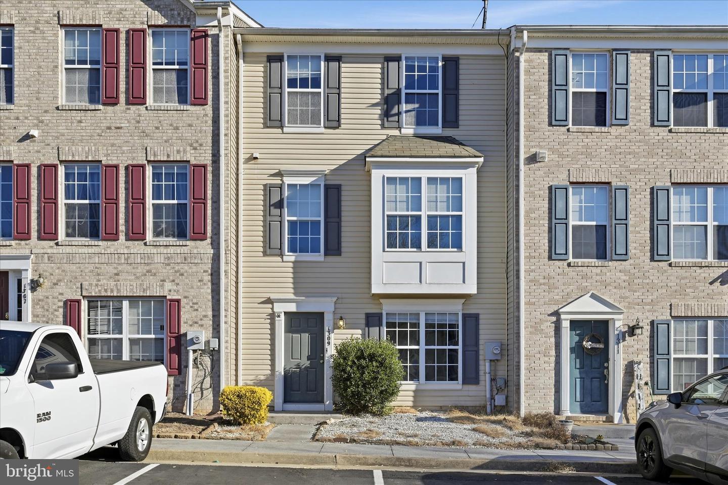 1309 PENDLETON LN, STRASBURG, Virginia 22657, 4 Bedrooms Bedrooms, ,2 BathroomsBathrooms,Residential,For sale,1309 PENDLETON LN,VASH2013308 MLS # VASH2013308