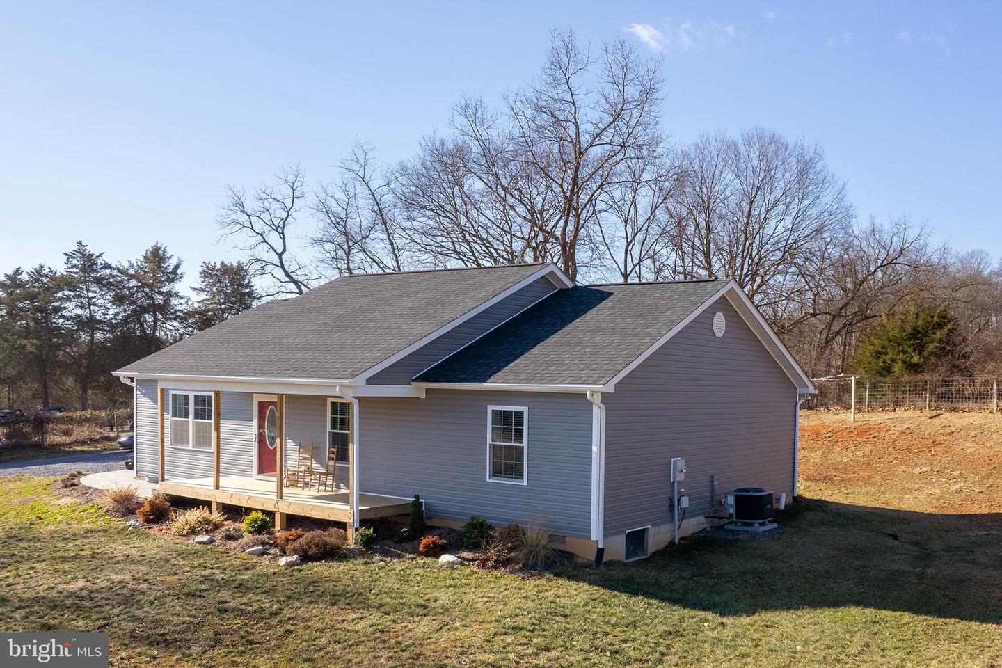 4009 RIDGE RD, QUICKSBURG, Virginia 22847, 3 Bedrooms Bedrooms, ,2 BathroomsBathrooms,Residential,For sale,4009 RIDGE RD,VASH2013310 MLS # VASH2013310