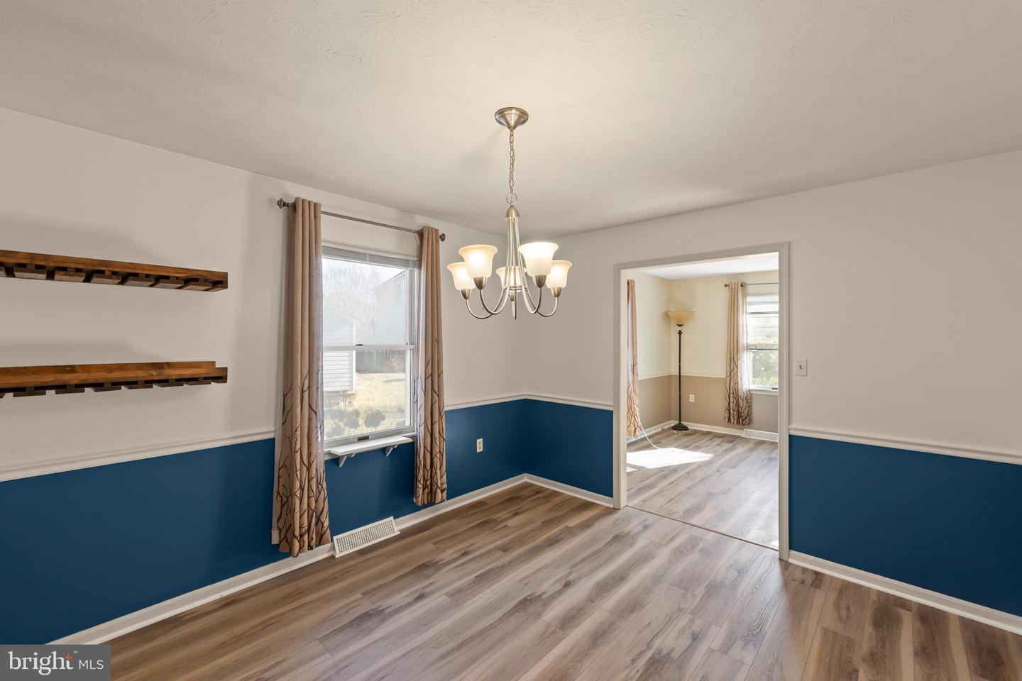 108 COLUMBIA CIR, STEPHENS CITY, Virginia 22655, 3 Bedrooms Bedrooms, ,2 BathroomsBathrooms,Residential,For sale,108 COLUMBIA CIR,VAFV2038788 MLS # VAFV2038788