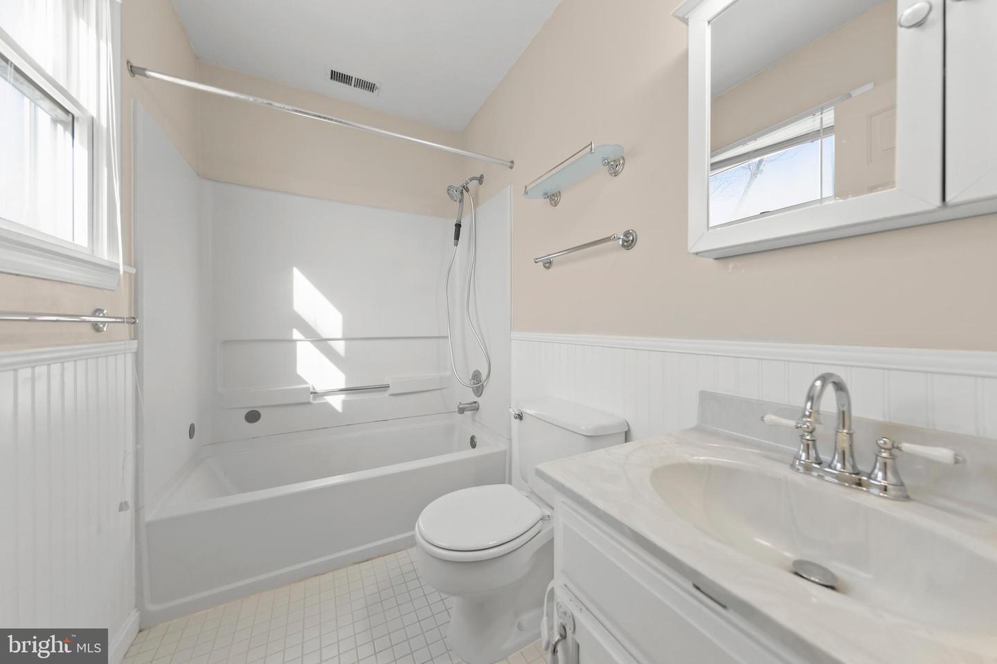 108 COLUMBIA CIR, STEPHENS CITY, Virginia 22655, 3 Bedrooms Bedrooms, ,2 BathroomsBathrooms,Residential,For sale,108 COLUMBIA CIR,VAFV2038788 MLS # VAFV2038788