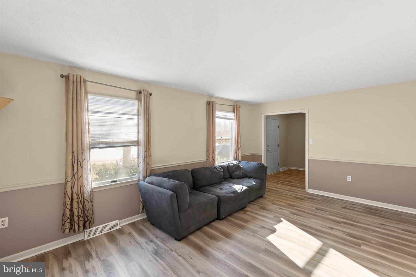 108 COLUMBIA CIR, STEPHENS CITY, Virginia 22655, 3 Bedrooms Bedrooms, ,2 BathroomsBathrooms,Residential,For sale,108 COLUMBIA CIR,VAFV2038788 MLS # VAFV2038788