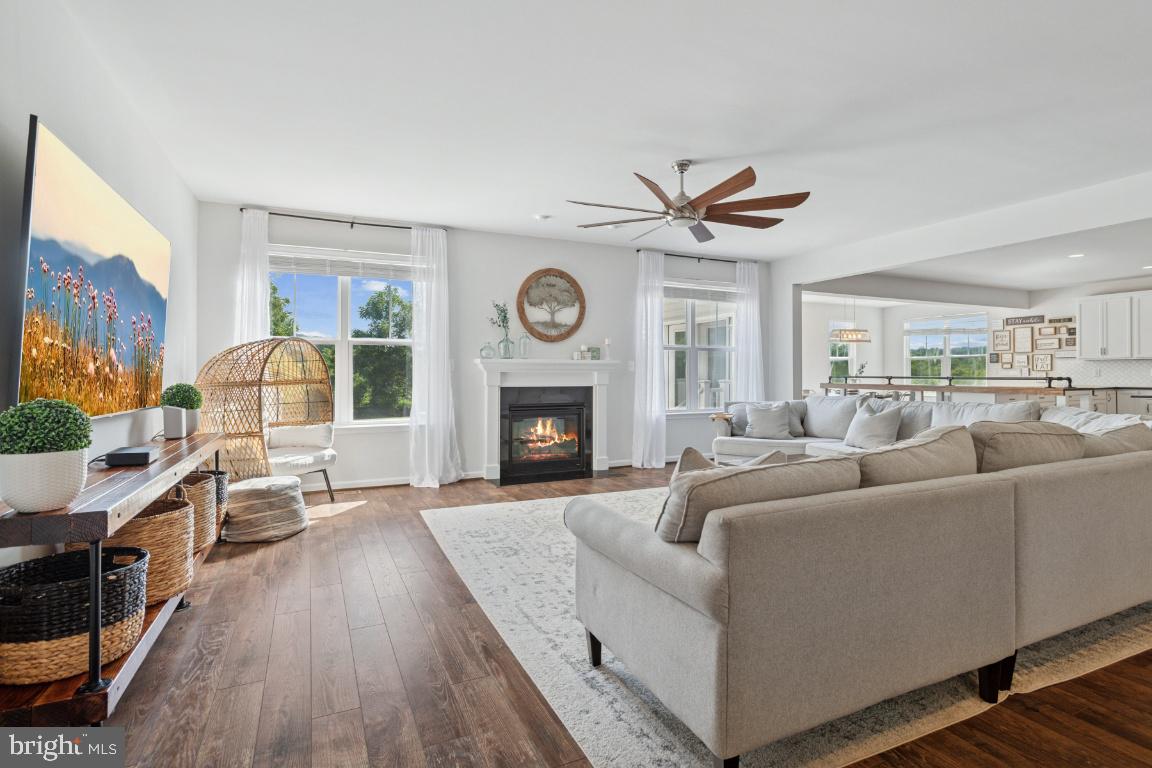 14132 AMYS MEADOW CT, LEESBURG, Virginia 20176, 7 Bedrooms Bedrooms, ,6 BathroomsBathrooms,Residential,For sale,14132 AMYS MEADOW CT,VALO2113588 MLS # VALO2113588