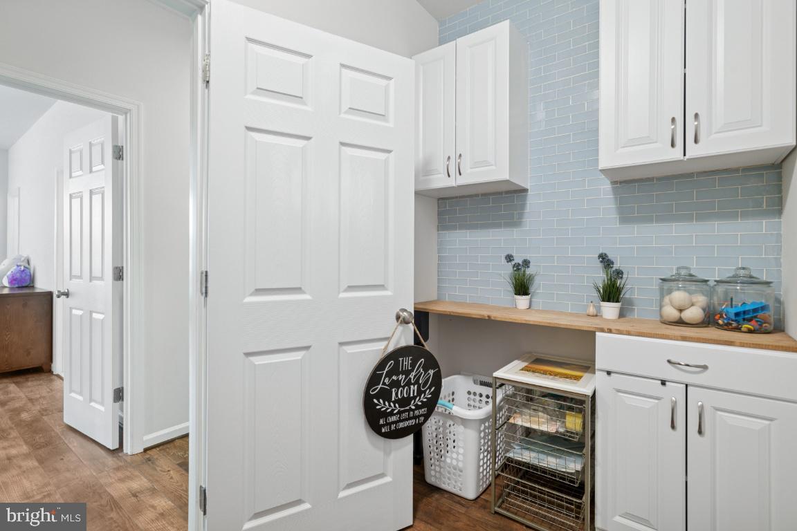 14132 AMYS MEADOW CT, LEESBURG, Virginia 20176, 7 Bedrooms Bedrooms, ,6 BathroomsBathrooms,Residential,For sale,14132 AMYS MEADOW CT,VALO2113588 MLS # VALO2113588