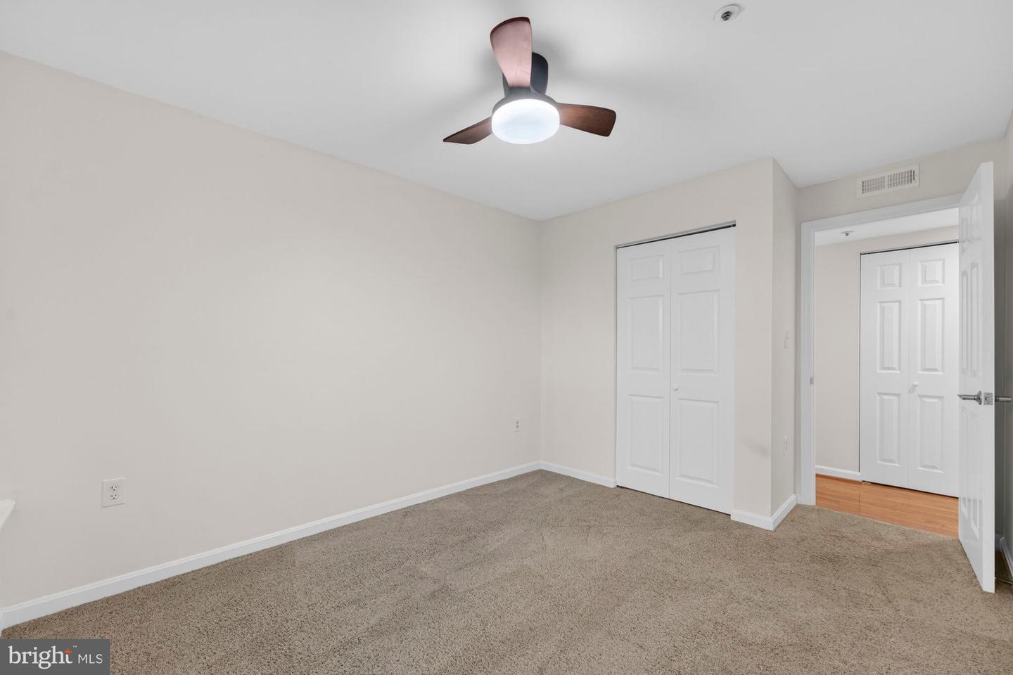 207-A PARK ST SE, VIENNA, Virginia 22180, 3 Bedrooms Bedrooms, ,2 BathroomsBathrooms,Residential,For sale,207-A PARK ST SE,VAFX2285026 MLS # VAFX2285026