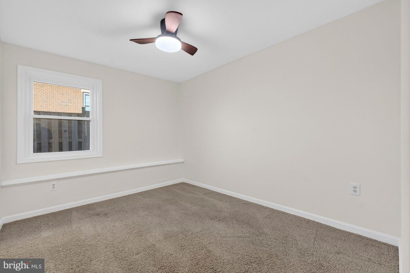 207-A PARK ST SE, VIENNA, Virginia 22180, 3 Bedrooms Bedrooms, ,2 BathroomsBathrooms,Residential,For sale,207-A PARK ST SE,VAFX2285026 MLS # VAFX2285026