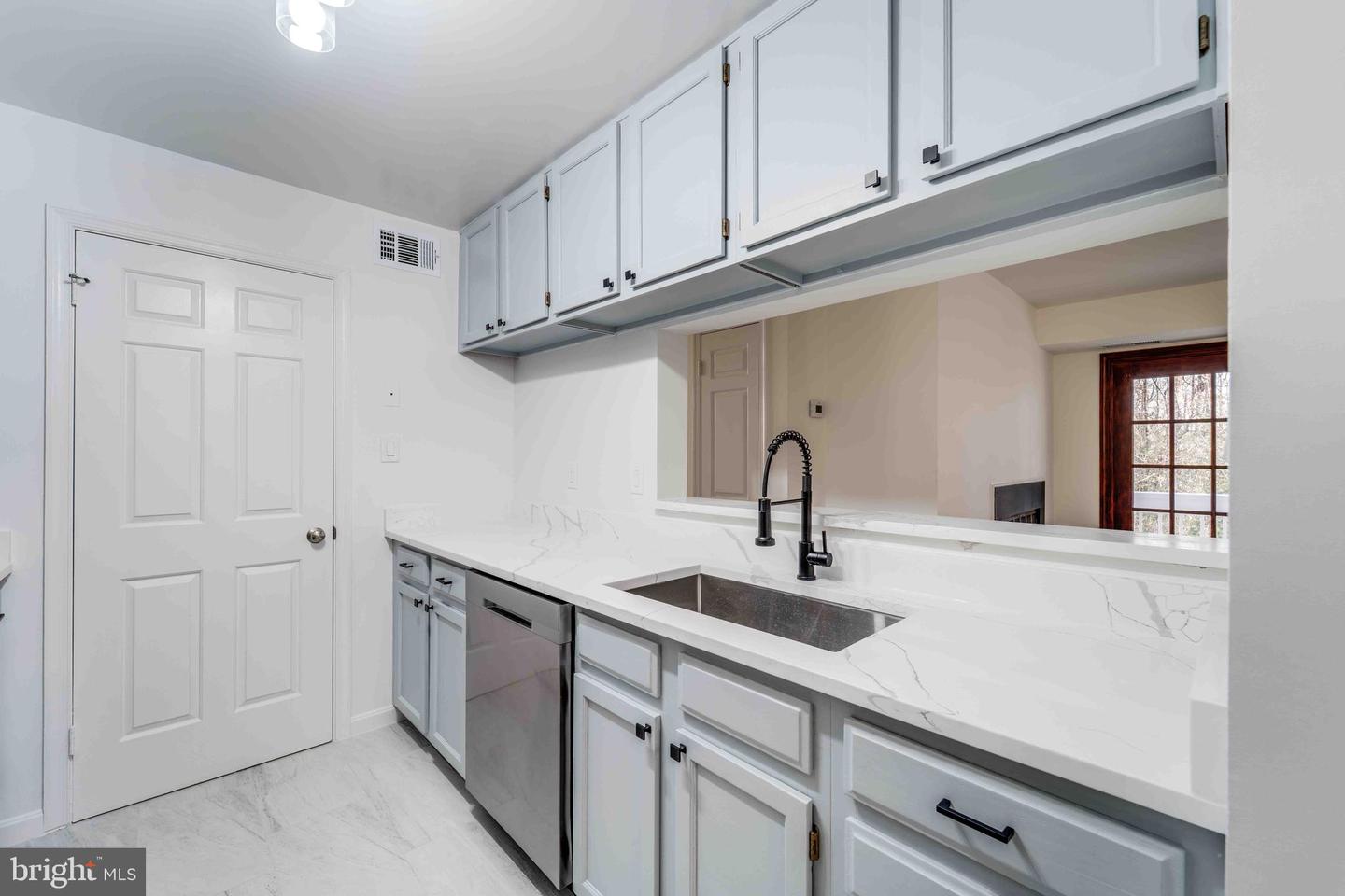 5700 SHADWELL CT #77, ALEXANDRIA, Virginia 22309, 2 Bedrooms Bedrooms, ,2 BathroomsBathrooms,Residential,For sale,5700 SHADWELL CT #77,VAFX2285028 MLS # VAFX2285028