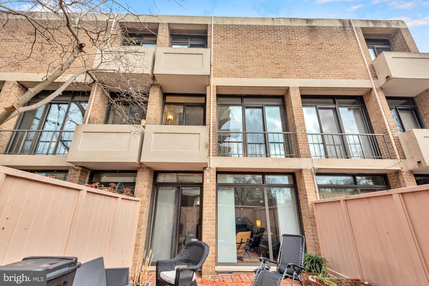 1263 DELAWARE AVE SW #53, WASHINGTON, District Of Columbia 20024, 3 Bedrooms Bedrooms, ,3 BathroomsBathrooms,Residential,For sale,1263 DELAWARE AVE SW #53,DCDC2240704 MLS # DCDC2240704 1263 DELAWARE AVE SW #53, WASHINGTON, District Of Columbia 20024, 3 Bedrooms Bedrooms, ,3 BathroomsBathrooms,Residential,For sale,1263 DELAWARE AVE SW #53,DCDC2240704 MLS # DCDC2240704