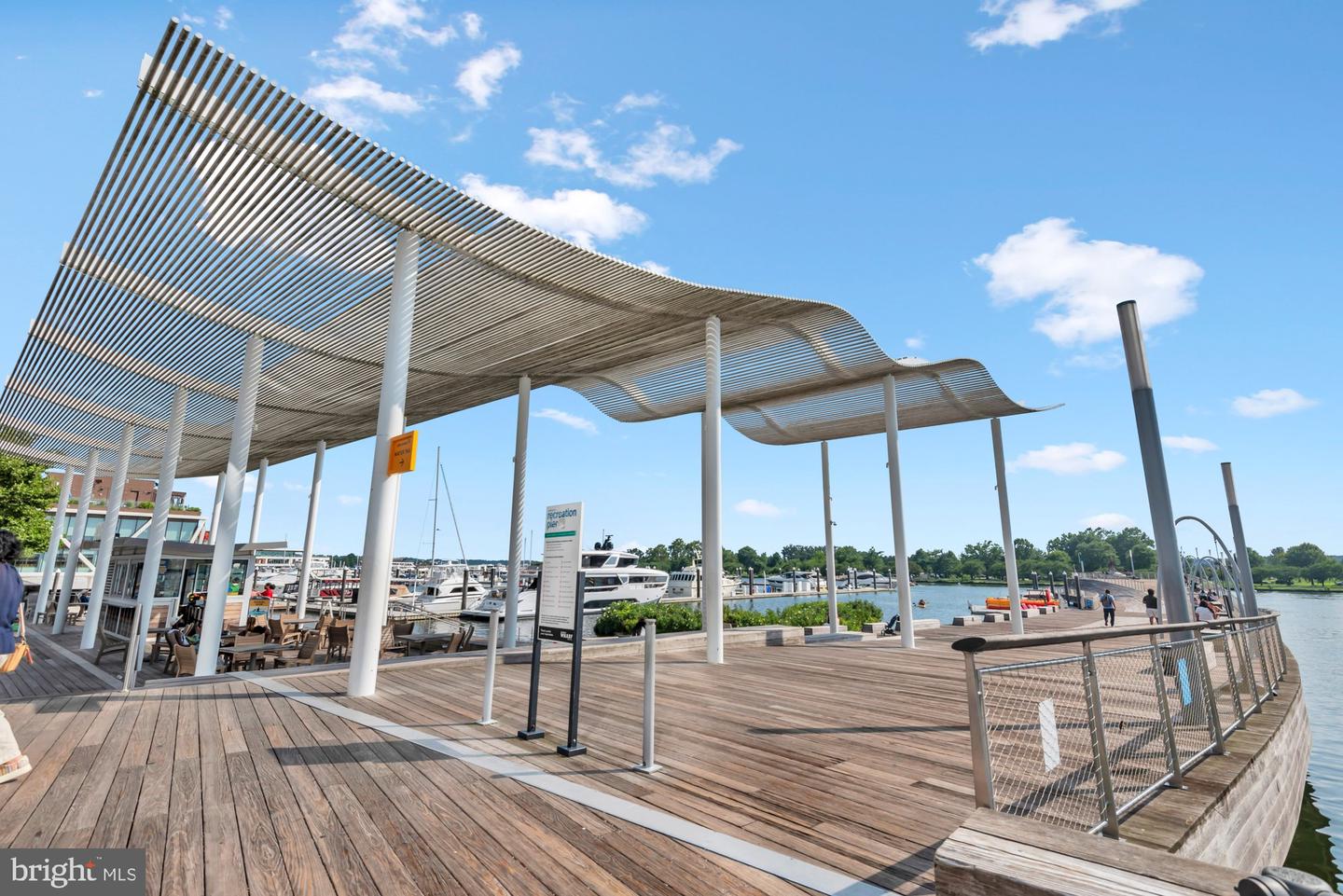 1263 DELAWARE AVE SW #53, WASHINGTON, District Of Columbia 20024, 3 Bedrooms Bedrooms, ,3 BathroomsBathrooms,Residential,For sale,1263 DELAWARE AVE SW #53,DCDC2240704 MLS # DCDC2240704 1263 DELAWARE AVE SW #53, WASHINGTON, District Of Columbia 20024, 3 Bedrooms Bedrooms, ,3 BathroomsBathrooms,Residential,For sale,1263 DELAWARE AVE SW #53,DCDC2240704 MLS # DCDC2240704